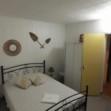 Port Cros Apartment Sete